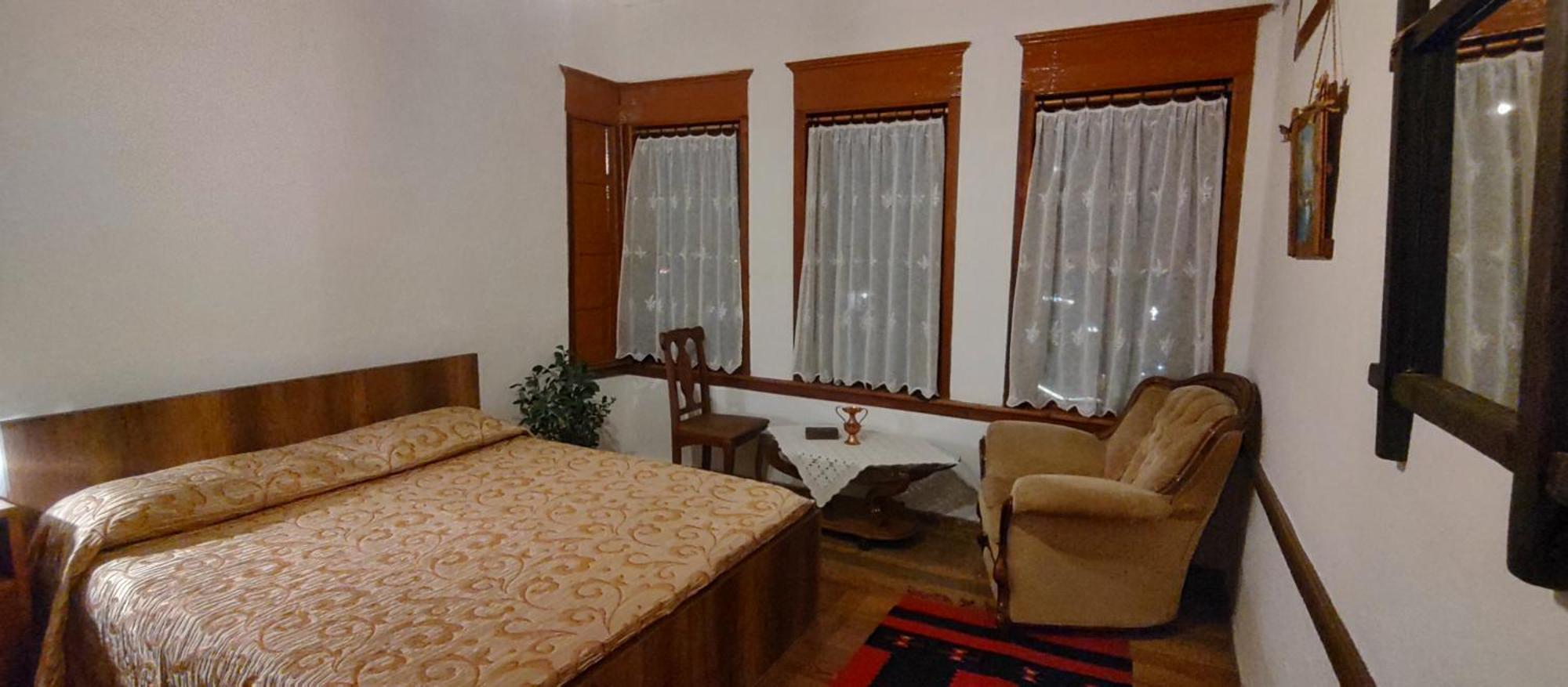 Guest House Panorama Берат Екстериор снимка